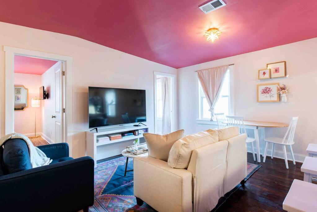 Blush And Bashful Germantown Two Bedroom Apartment Λούισβιλ Εξωτερικό φωτογραφία