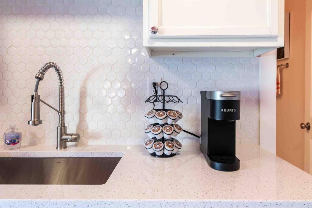 Blush And Bashful Germantown Two Bedroom Apartment Λούισβιλ Εξωτερικό φωτογραφία