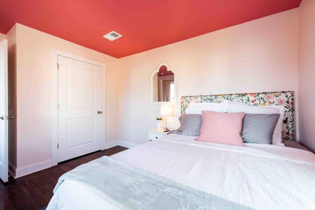 Blush And Bashful Germantown Two Bedroom Apartment Λούισβιλ Εξωτερικό φωτογραφία